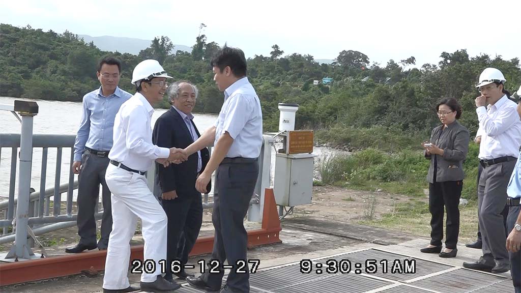 Đoàn kiểm tra Bộ Công Thương làm việc tại hiện trường Đập thuỷ điện Krông H’năng