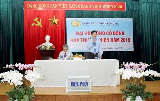 Ông Thái Văn Thắng – Phó Chủ tịch HĐQT (bên phải) và Ông Phạm Phong - Thành viên HĐQT, Tổng Giám đốc (bên trái) chủ trì phiên họp